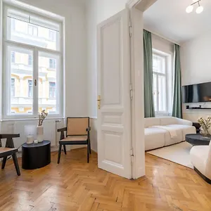 Josef's I Premium I Quiet & Apartment